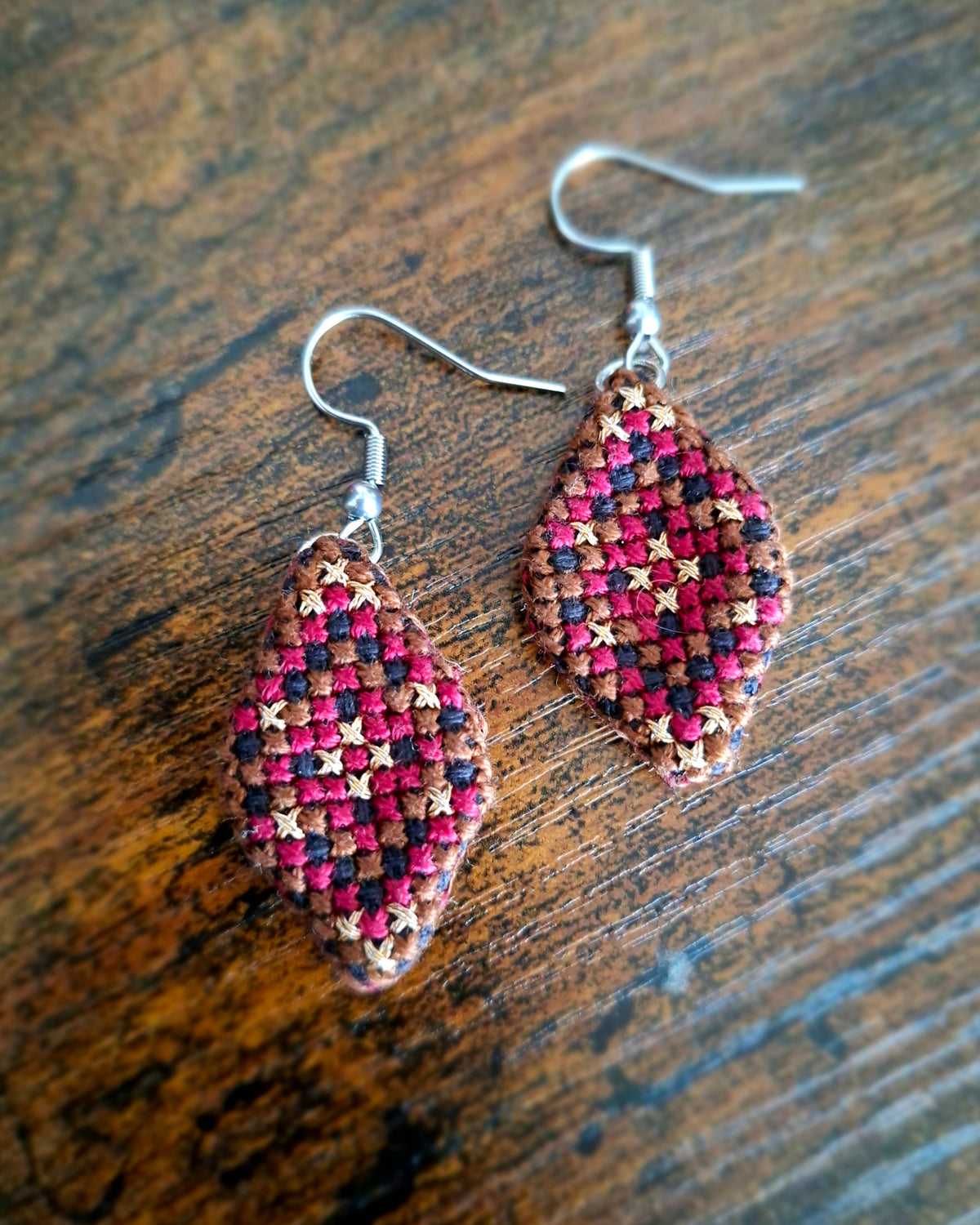 Hand-embroidered earrings, Autumn Stroll - Wild Berries