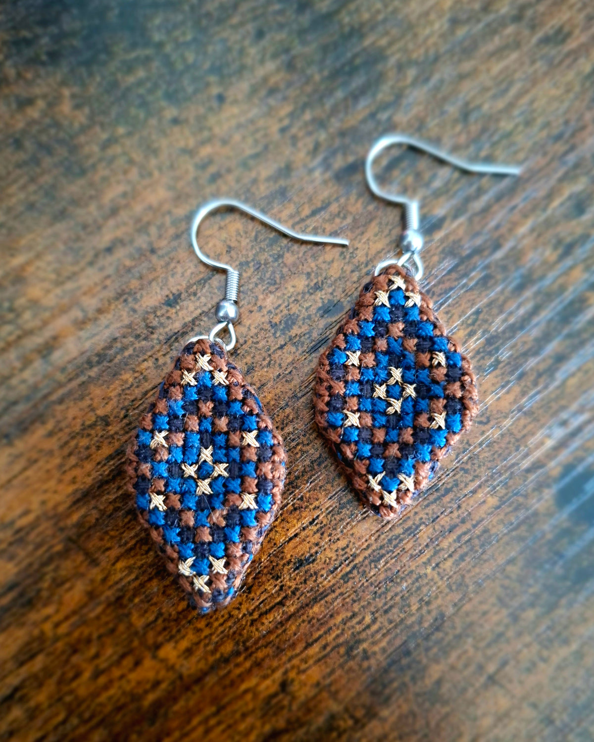 Boucles d’oreilles brodées à la main, Balade d'automne - Nuit des bois