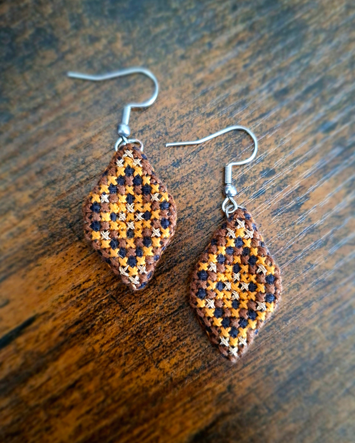 Hand-embroidered earrings, Autumn Stroll - Twig